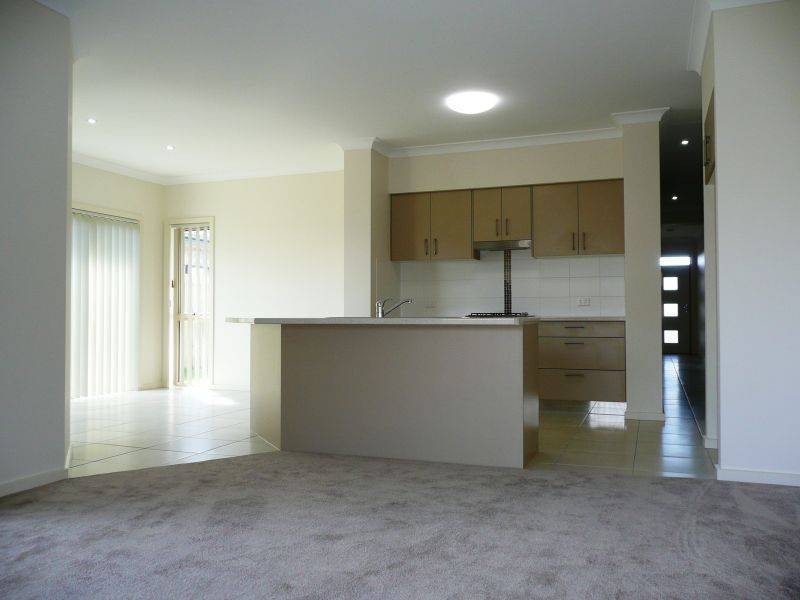 6 Bligh Close, Urraween QLD 4655