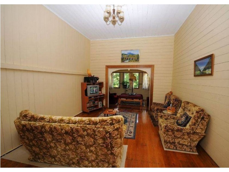 1 Hoffman Street, Hervey Bay QLD 4655