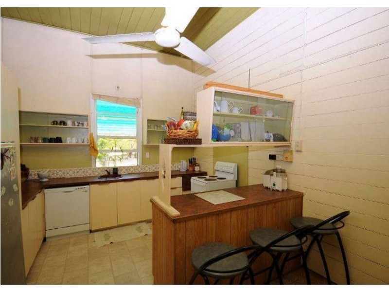 1 Hoffman Street, Hervey Bay QLD 4655