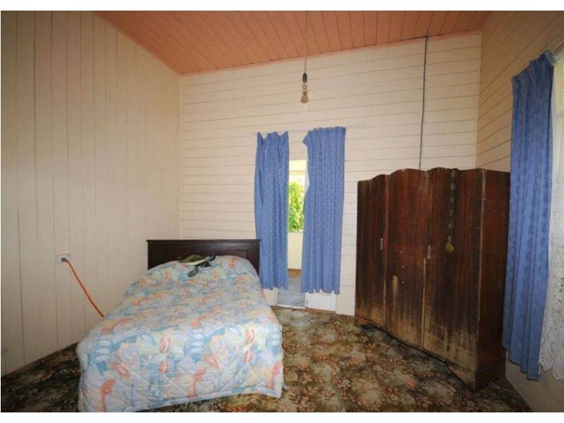 1 Hoffman Street, Hervey Bay QLD 4655