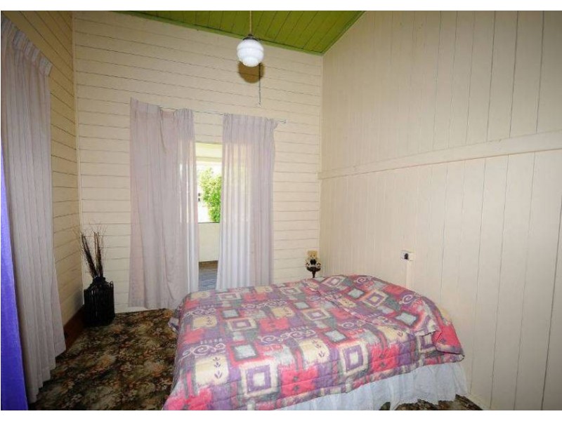 1 Hoffman Street, Hervey Bay QLD 4655