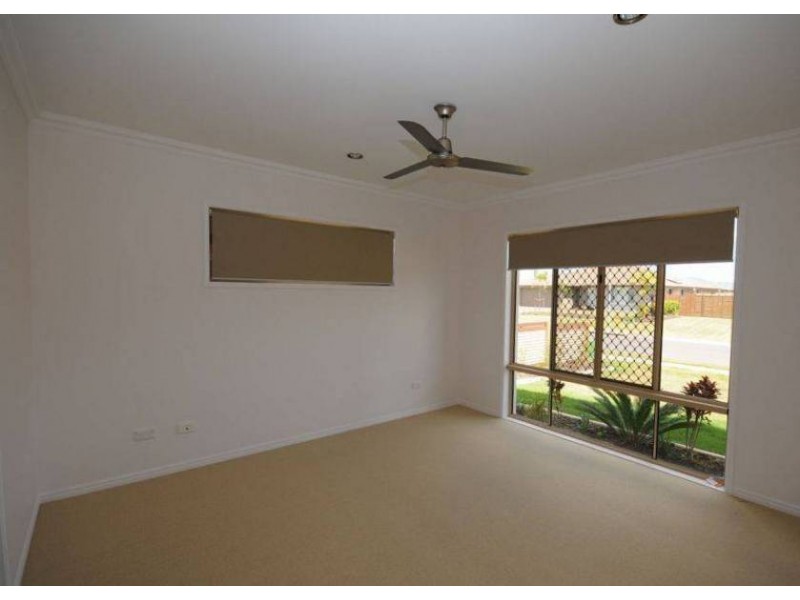 45 Lady Penrhyn Dr, Hervey Bay QLD 4655