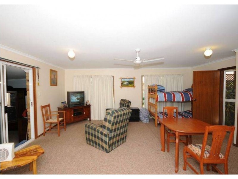 14 Victor Drive, Hervey Bay QLD 4655