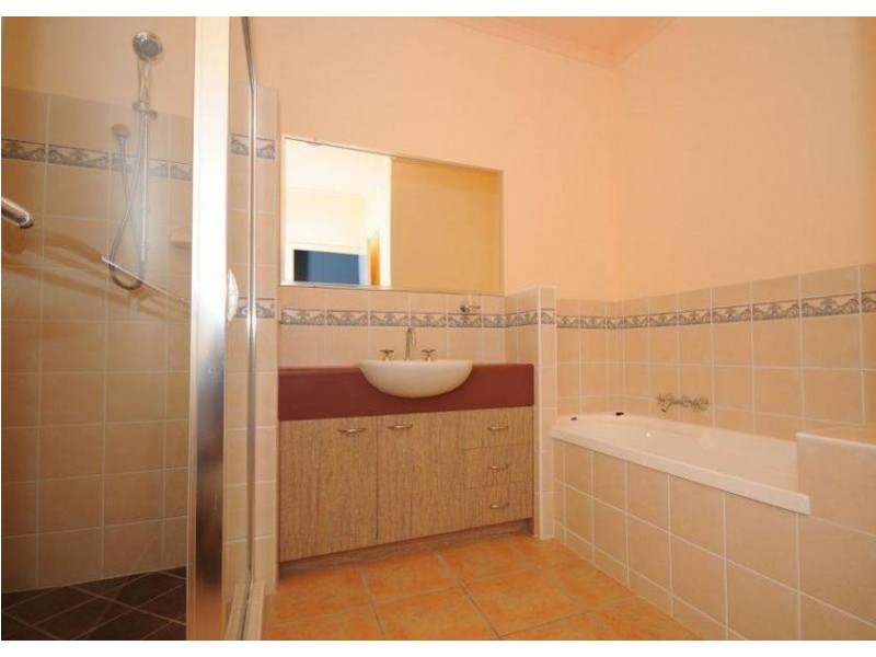 6/34 Elizabeth St, Hervey Bay QLD 4655