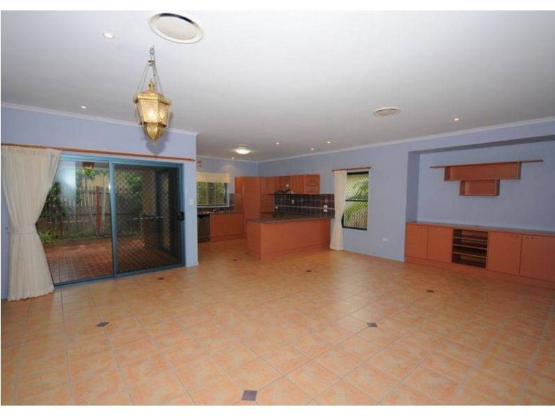 6/34 Elizabeth St, Hervey Bay QLD 4655