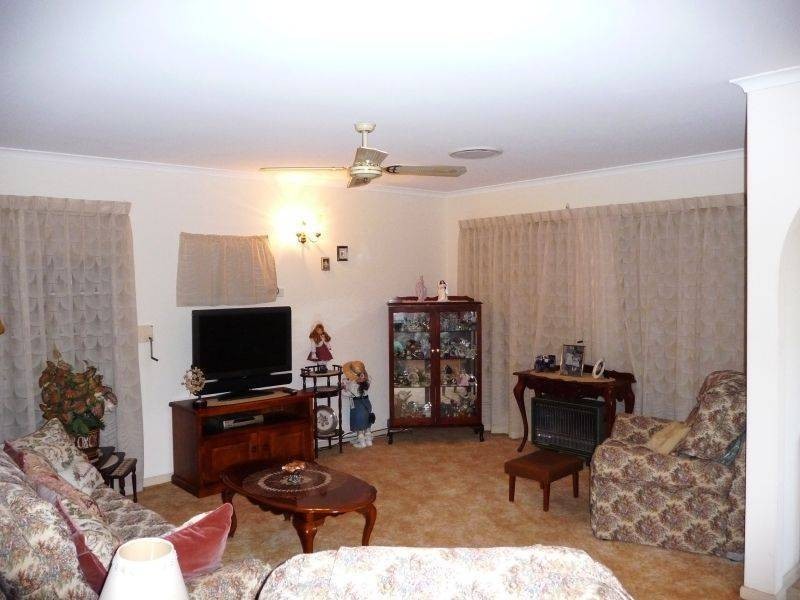 55 Honeysuckle Ave, Kawungan QLD 4655