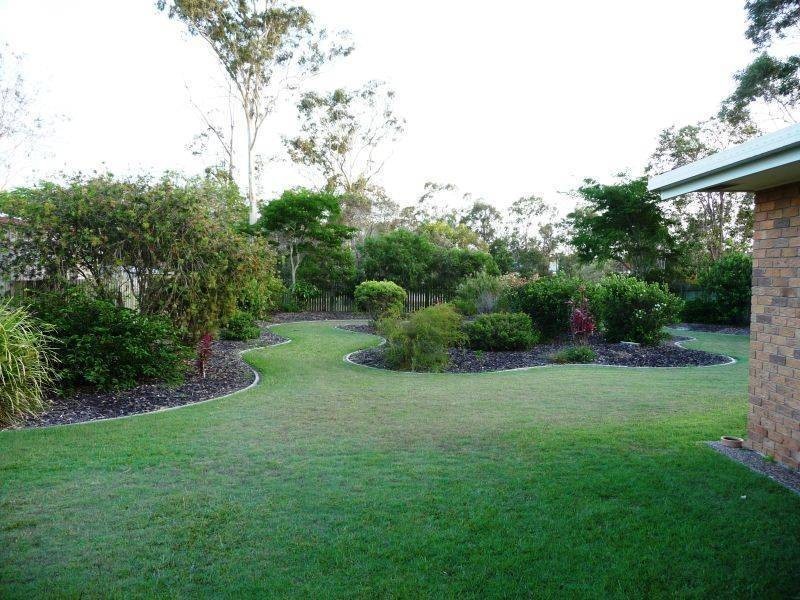 55 Honeysuckle Ave, Kawungan QLD 4655