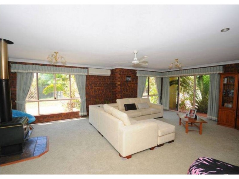 18 Kathleen Cres, Hervey Bay QLD 4655