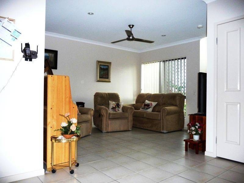 42/30 East Street, Scarness QLD 4655