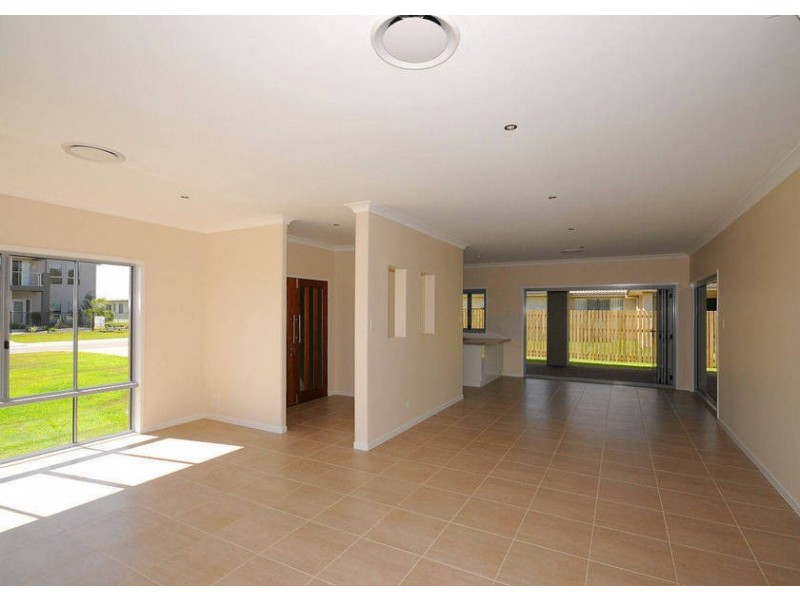 45 Magellan Cct, Hervey Bay QLD 4655