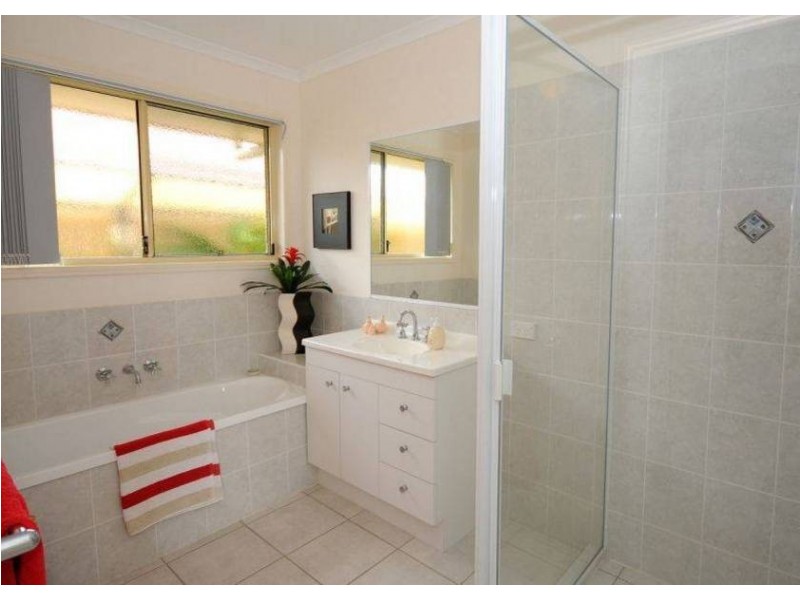 2 Glengarry Crt, Hervey Bay QLD 4655