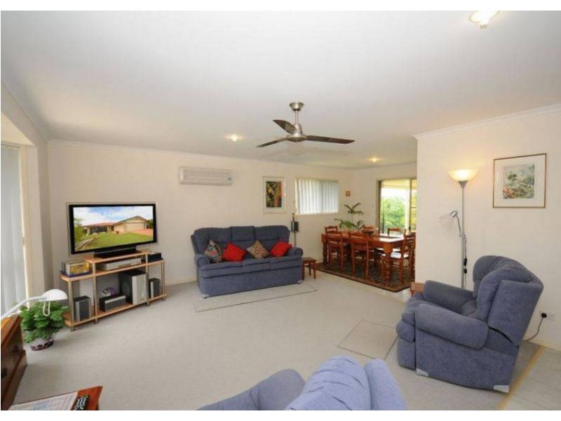2 Glengarry Crt, Hervey Bay QLD 4655