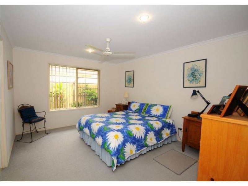 2 Glengarry Crt, Hervey Bay QLD 4655