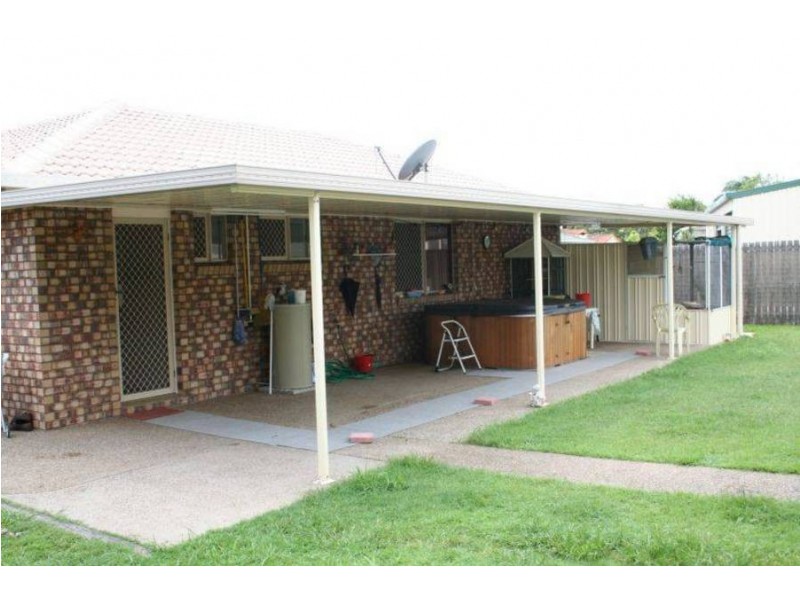 49 Caddy Ave, Hervey Bay QLD 4655