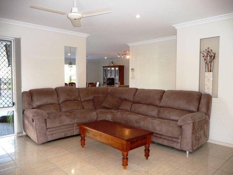 9 Kirriemuir Crt, Kawungan QLD 4655