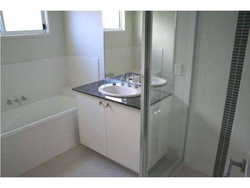 11 Brackish Crt, Toogoom QLD 4655