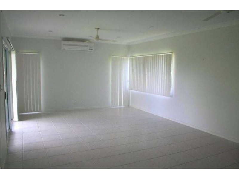 11 Brackish Crt, Toogoom QLD 4655