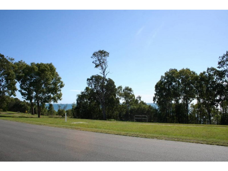 51 Esplanade, Point Vernon QLD 4655