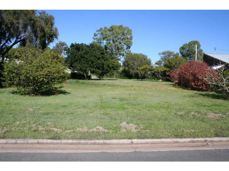 51 Esplanade, Point Vernon QLD 4655