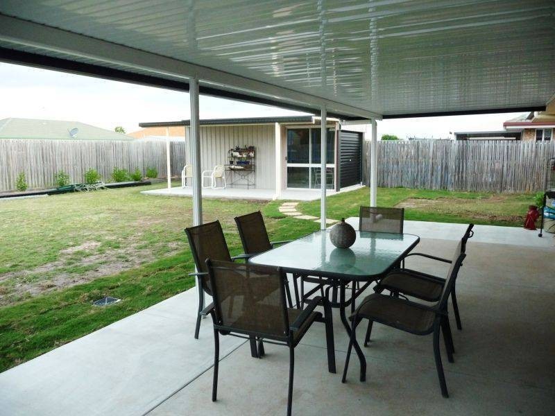 52 Joselyn Dr, Point Vernon QLD 4655