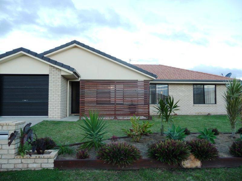 52 Joselyn Dr, Point Vernon QLD 4655