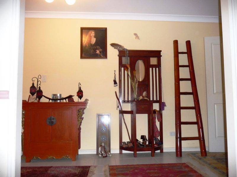 55 Ladbroke Cres, Urangan QLD 4655