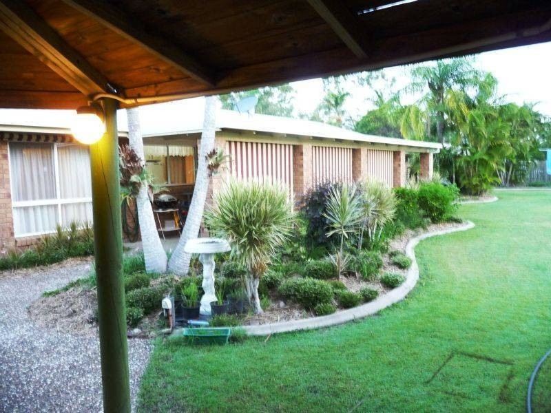 35 Kathleen Cres, Wondunna QLD 4655