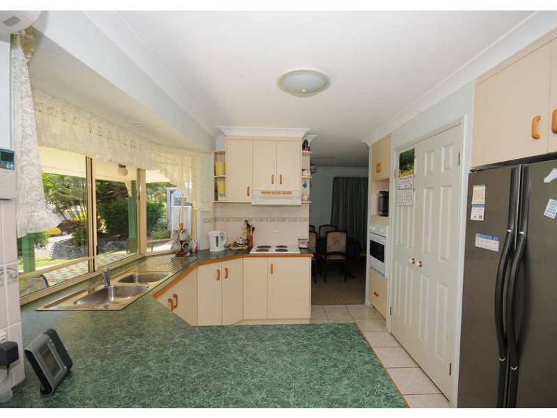 12 Jacobsen Outlook, Hervey Bay QLD 4655