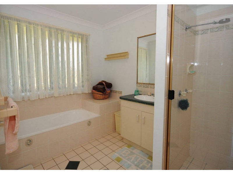 12 Jacobsen Outlook, Hervey Bay QLD 4655