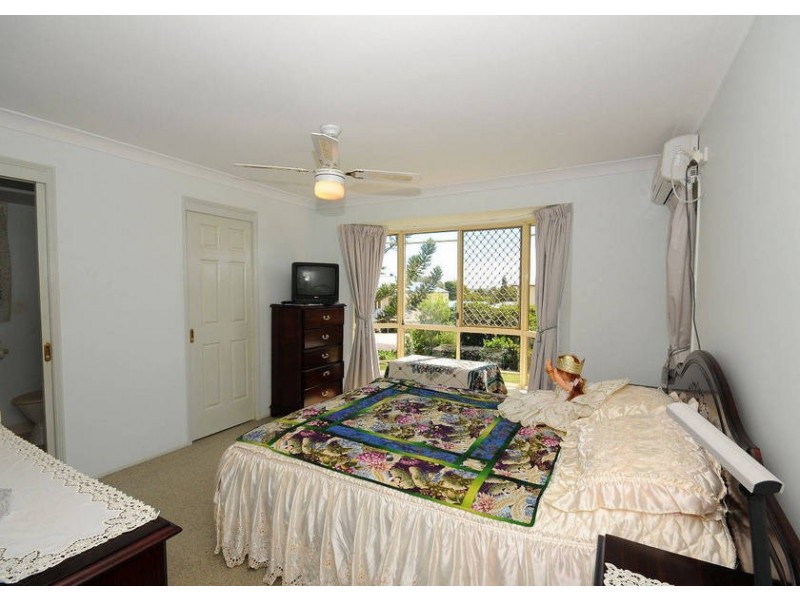 12 Jacobsen Outlook, Hervey Bay QLD 4655