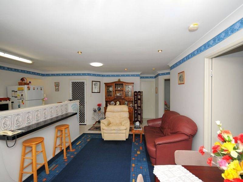 17 Bunker Ave, Hervey Bay QLD 4655