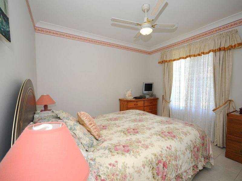 17 Bunker Ave, Hervey Bay QLD 4655