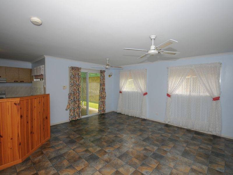 8 Palm Crt, Hervey Bay QLD 4655