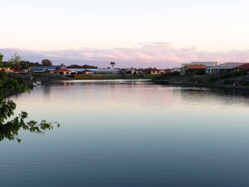 27 Earl St Vincent Cct Mariners Cove, Eli Waters QLD 4655