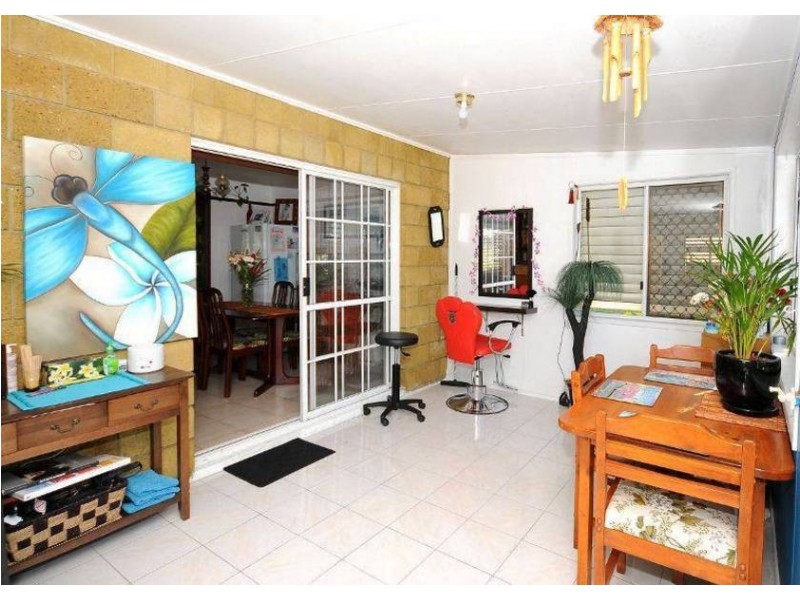 6 Holiday Parade, Hervey Bay QLD 4655