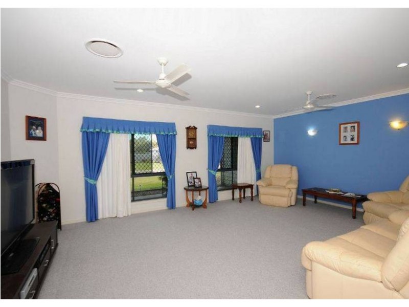 34 Rosewood Ave, Hervey Bay QLD 4655