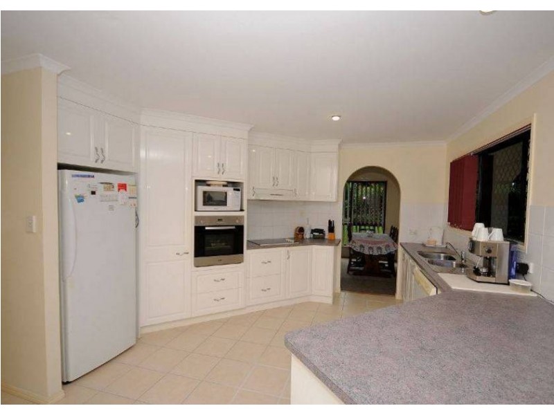 6 York St, Hervey Bay QLD 4655