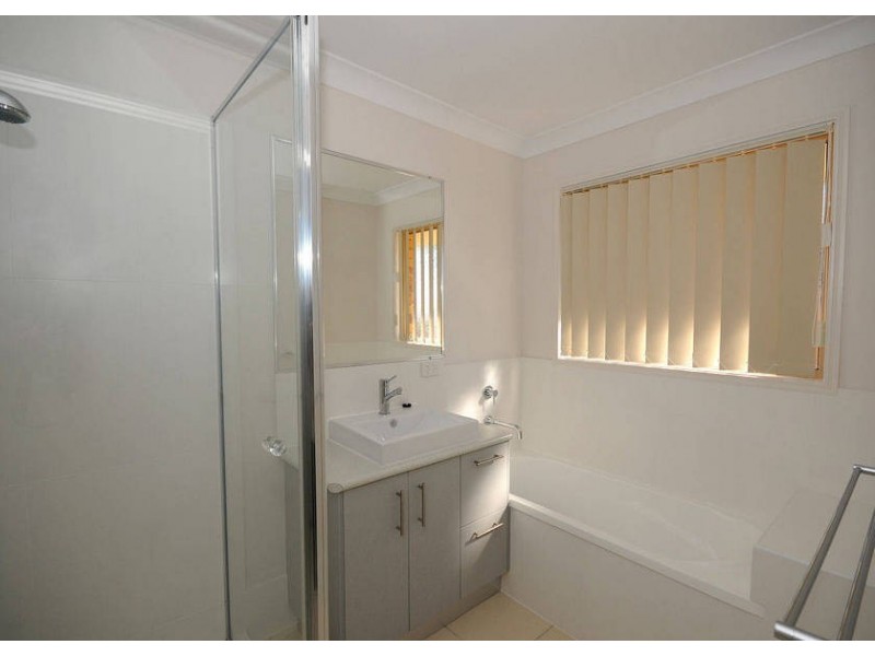 15 Teresa Street, Nikenbah QLD 4655