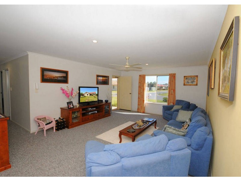 29 Wide Bay Drive, Hervey Bay QLD 4655