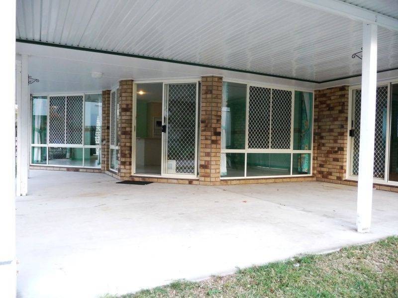 31 Oceanview St, Point Vernon QLD 4655