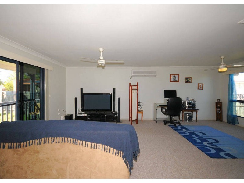 95 Torquay Rd, Scarness QLD 4655