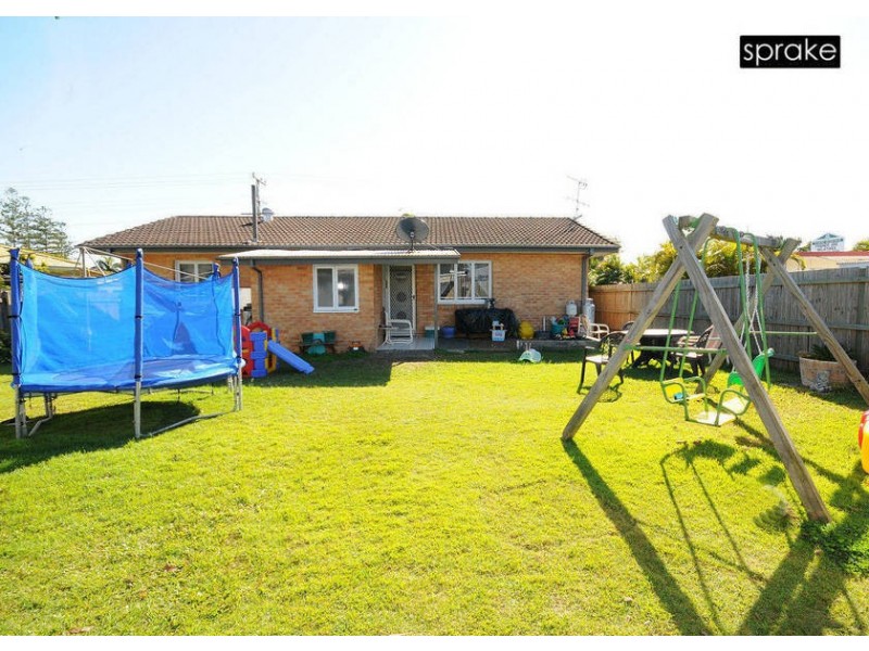95 Torquay Rd, Scarness QLD 4655