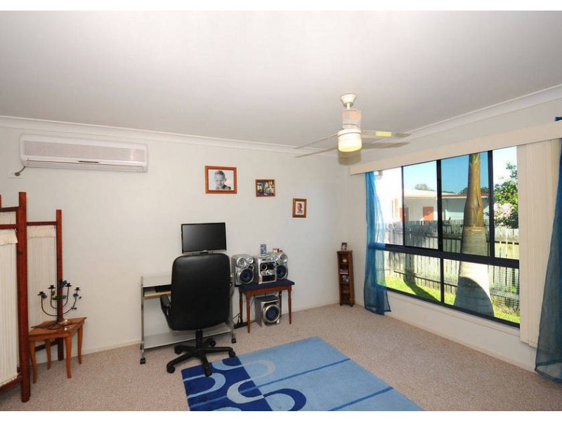 95 Torquay Rd, Scarness QLD 4655