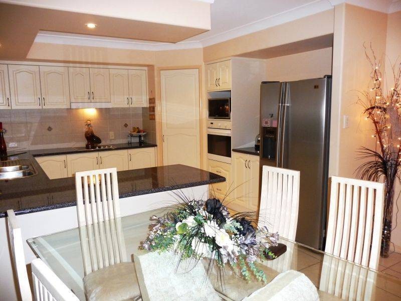 14 Seahorse Cct, Dundowran Beach QLD 4655