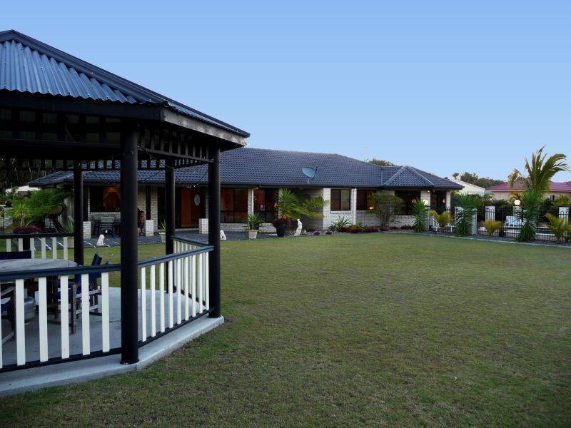 14 Seahorse Cct, Dundowran Beach QLD 4655