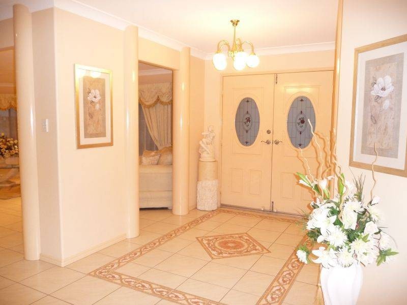 14 Seahorse Cct, Dundowran Beach QLD 4655