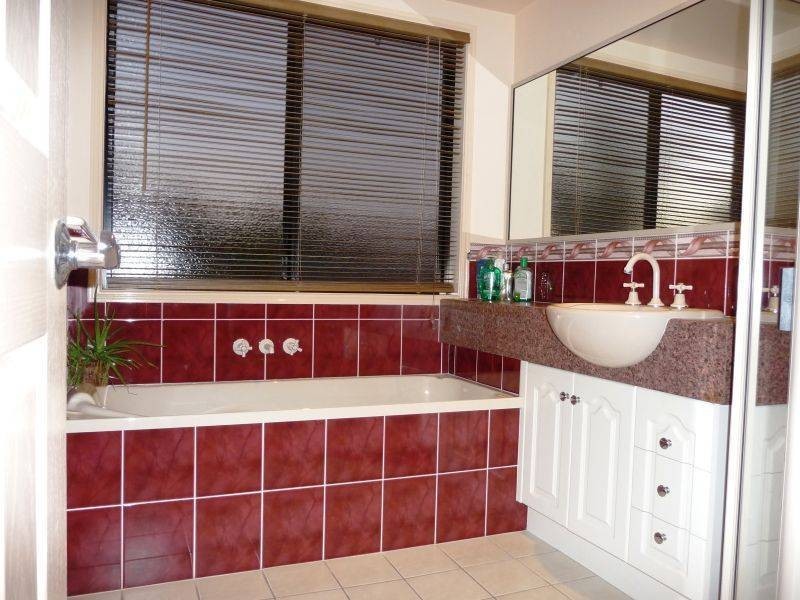 14 Seahorse Cct, Dundowran Beach QLD 4655