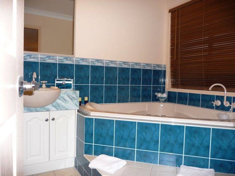 14 Seahorse Cct, Dundowran Beach QLD 4655