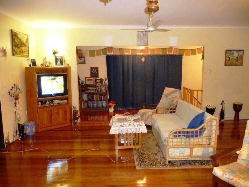 146 Pulgul Street, Urangan QLD 4655