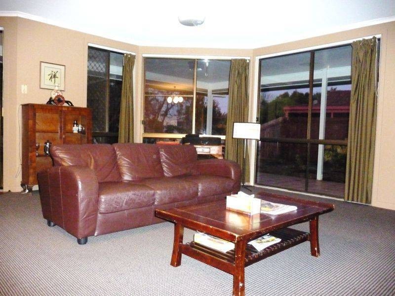 16 Warrego Dr, Point Vernon QLD 4655